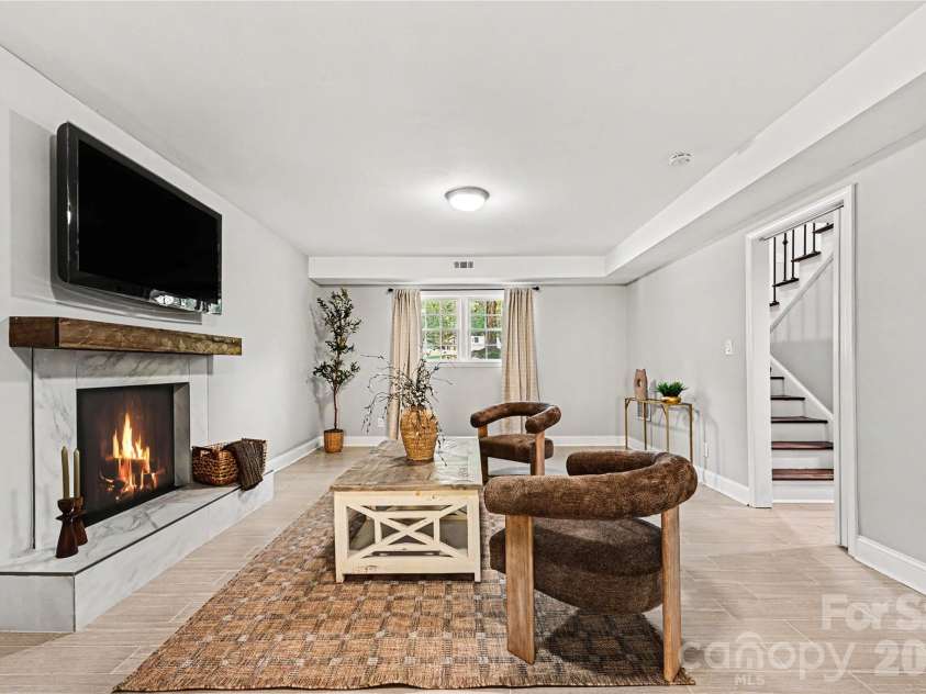 107 Condover Place, Charlotte, NC 28270.  MLS# CAR4386846, YatesRealty ID 30245. 