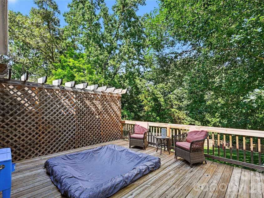 107 Condover Place, Charlotte, NC 28270.  MLS# CAR4386846, YatesRealty ID 30245. 