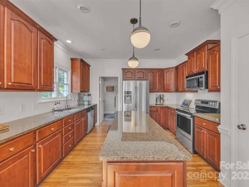 1735 30th Avenue Place, Hickory, NC 28601.  MLS# CAR4281660, YatesRealty ID 30245. 