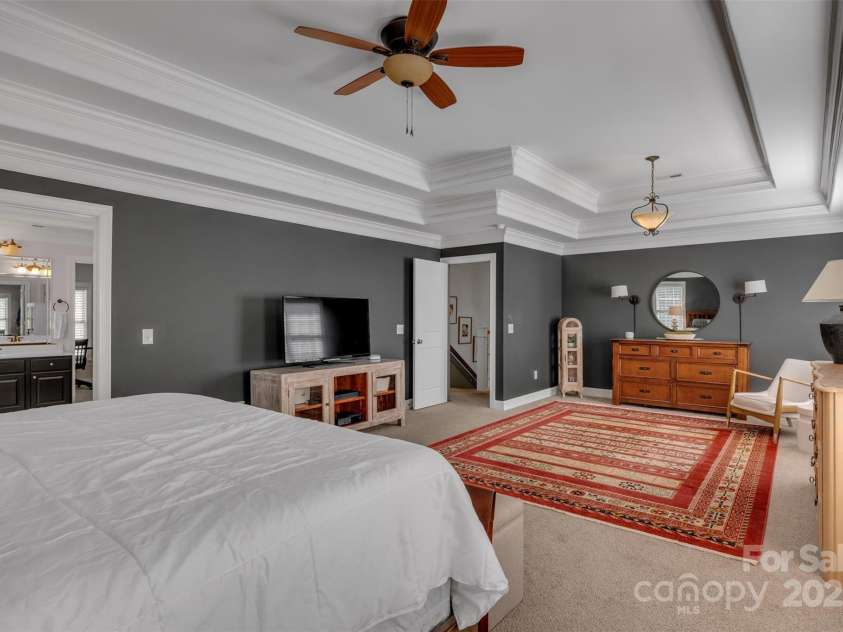 1735 30th Avenue Place, Hickory, NC 28601.  MLS# CAR4281660, YatesRealty ID 30245. 