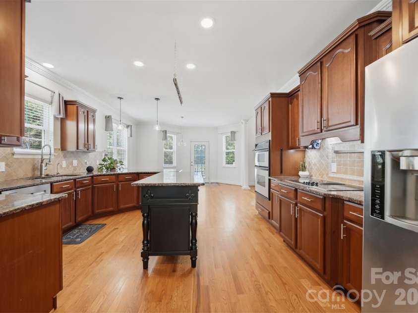 1245 34th Avenue, Hickory, NC 28601.  MLS# CAR4387938, YatesRealty ID 30246. 