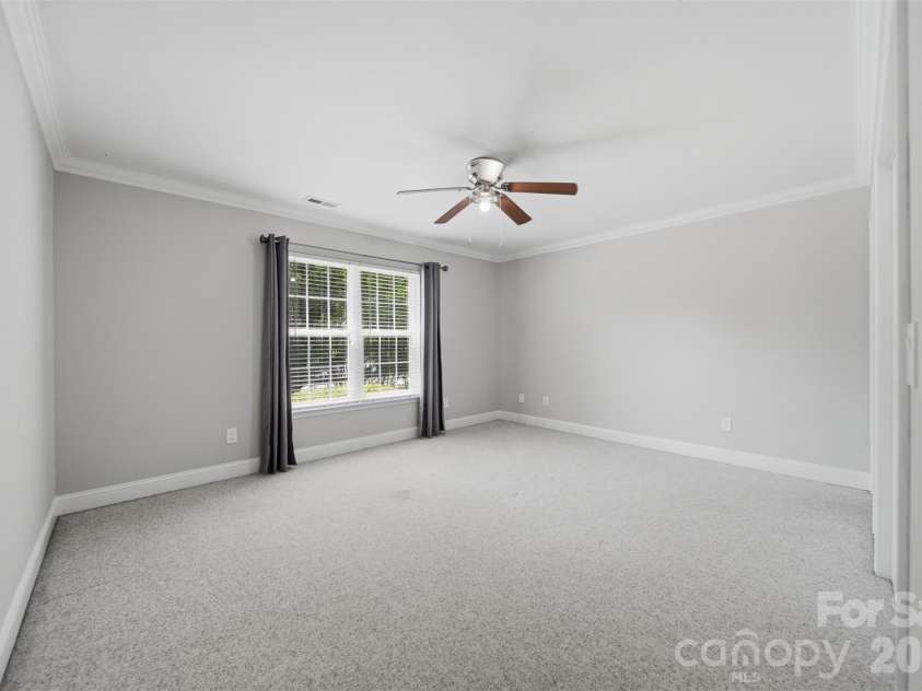 1245 34th Avenue, Hickory, NC 28601.  MLS# CAR4387938, YatesRealty ID 30246. 