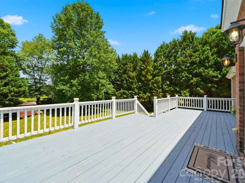 1245 34th Avenue, Hickory, NC 28601.  MLS# CAR4387938, YatesRealty ID 30246. 