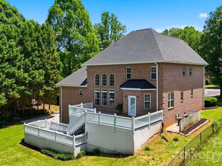 1245 34th Avenue, Hickory, NC 28601.  MLS# CAR4387938, YatesRealty ID 30246. 