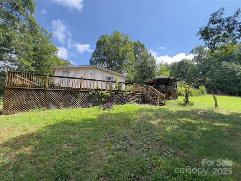 5000 Deal Mill Road, Granite Falls, NC 28630.  MLS# CAR4279141, YatesRealty ID 30246. 