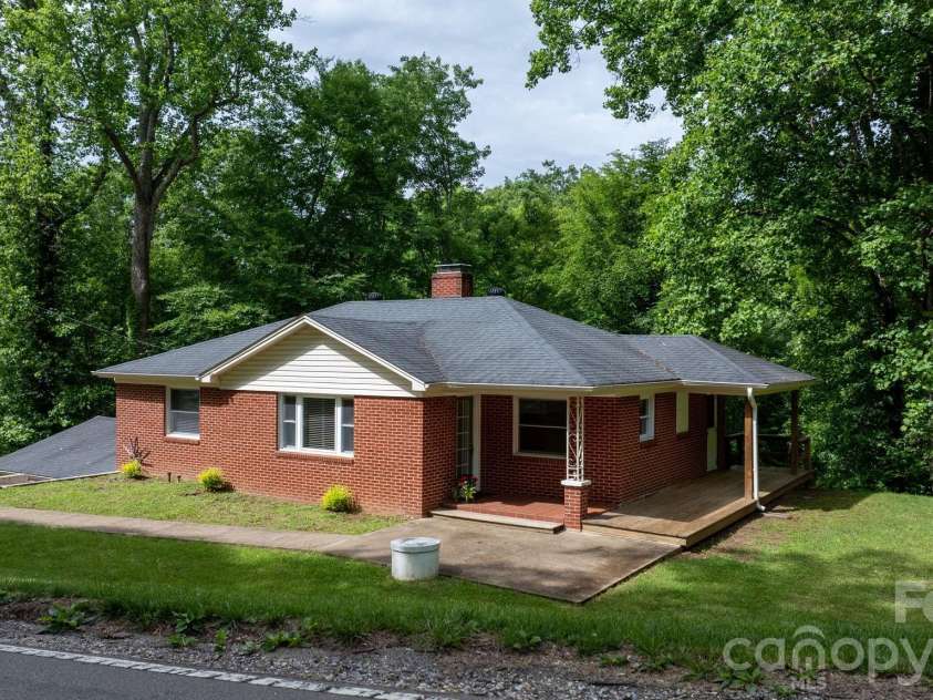 4073 NC 226A Highway, Marion, NC 28752.  MLS# CAR4388176, YatesRealty ID 30247. 