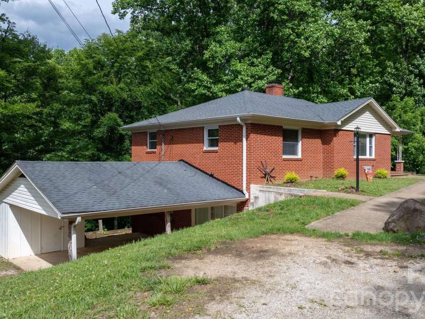4073 NC 226A Highway, Marion, NC 28752.  MLS# CAR4388176, YatesRealty ID 30247. 