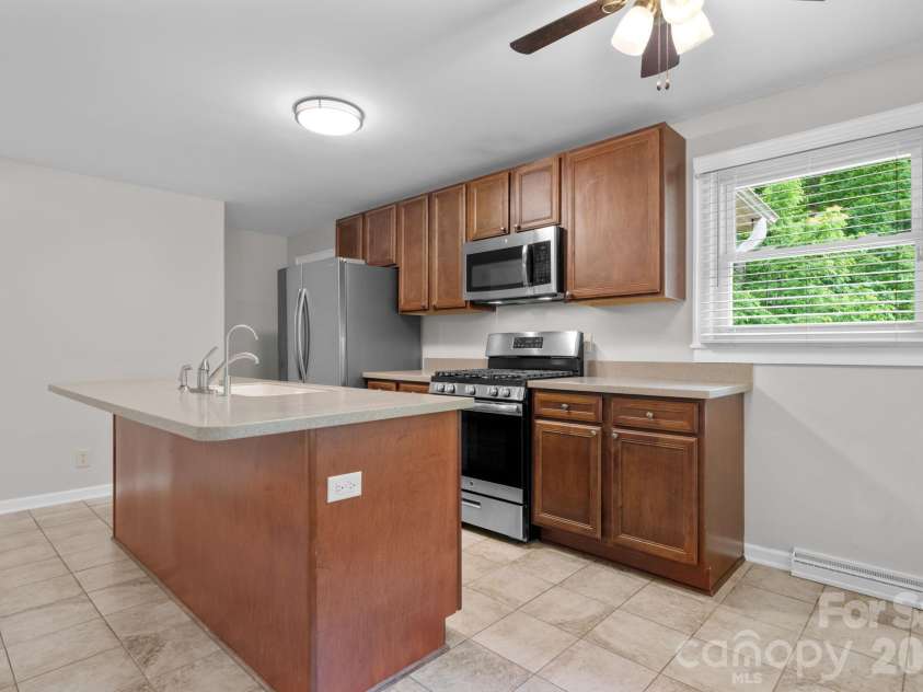 4073 NC 226A Highway, Marion, NC 28752.  MLS# CAR4388176, YatesRealty ID 30247. 