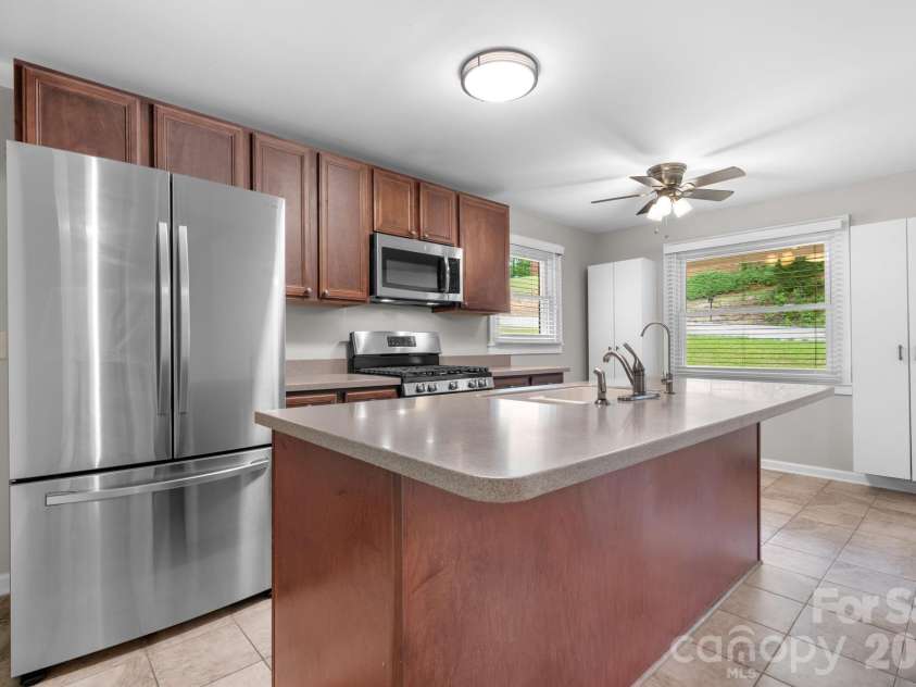 4073 NC 226A Highway, Marion, NC 28752.  MLS# CAR4388176, YatesRealty ID 30247. 