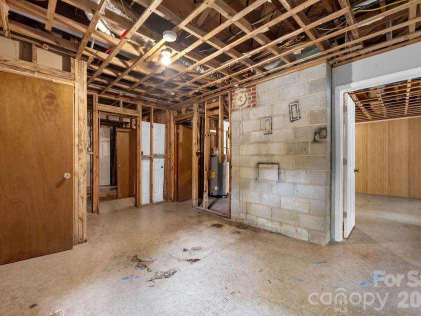4073 NC 226A Highway, Marion, NC 28752.  MLS# CAR4388176, YatesRealty ID 30247. 