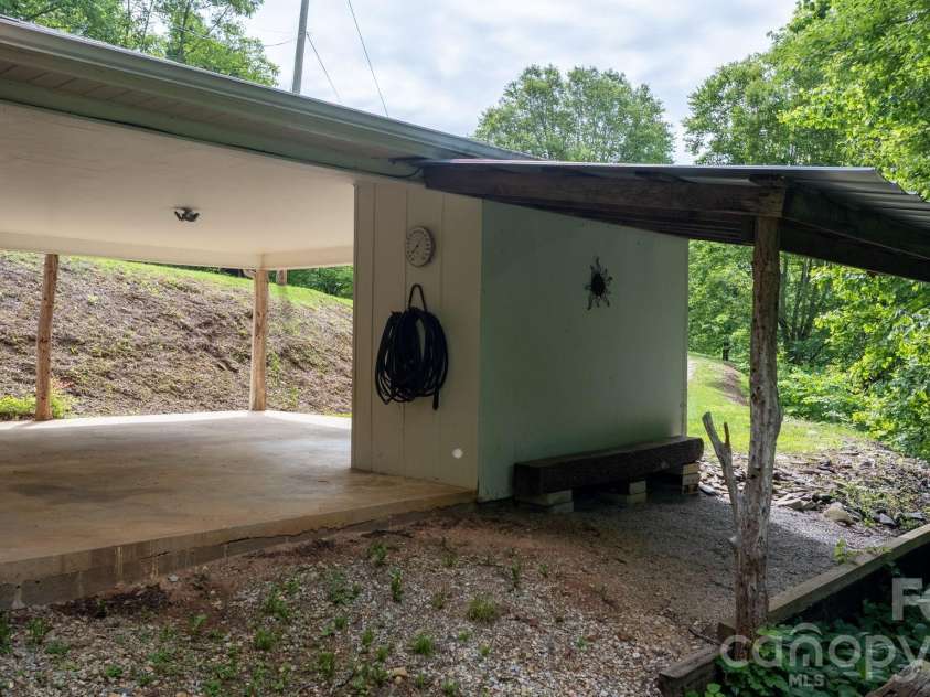 4073 NC 226A Highway, Marion, NC 28752.  MLS# CAR4388176, YatesRealty ID 30247. 