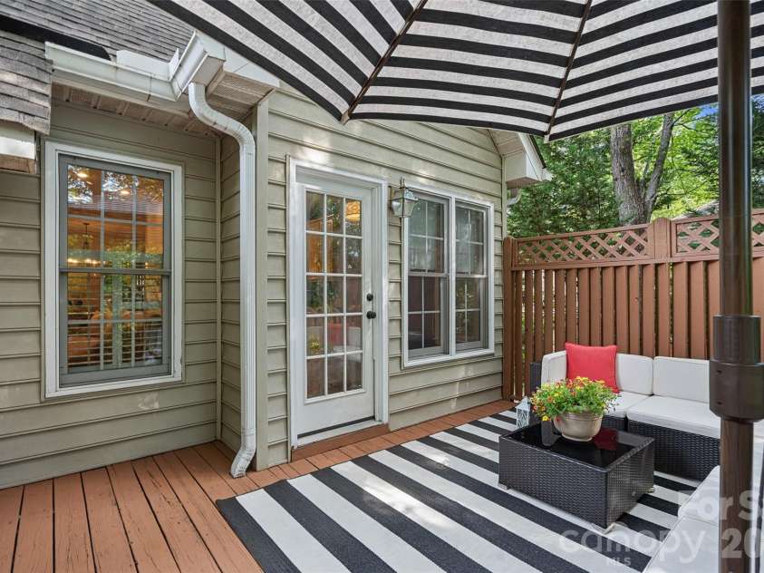 12109 Baywoods Drive, Tega Cay, SC 29708.  MLS# CAR4389480, YatesRealty ID 30248. 