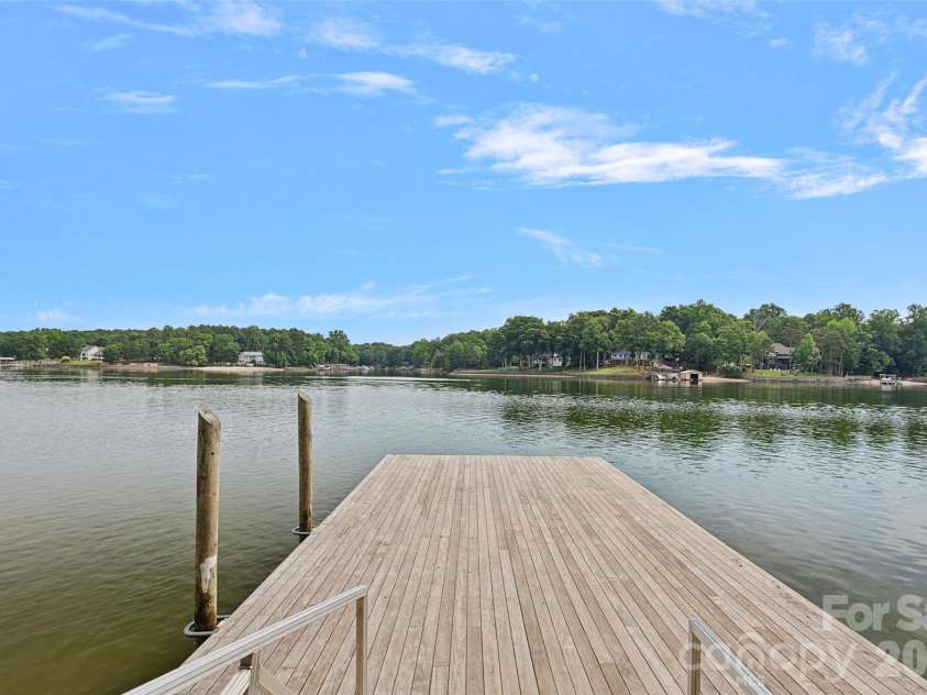 12109 Baywoods Drive, Tega Cay, SC 29708.  MLS# CAR4389480, YatesRealty ID 30248. 