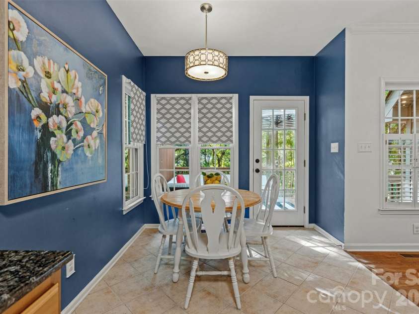 12109 Baywoods Drive, Tega Cay, SC 29708.  MLS# CAR4389480, YatesRealty ID 30248. Breakfast Room