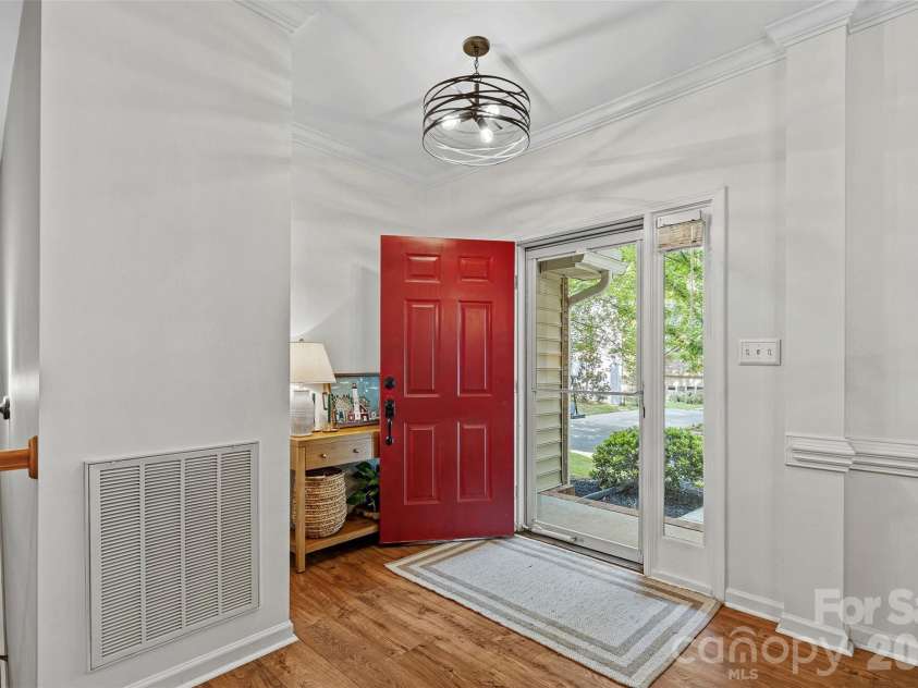 12109 Baywoods Drive, Tega Cay, SC 29708.  MLS# CAR4389480, YatesRealty ID 30248. Foyer