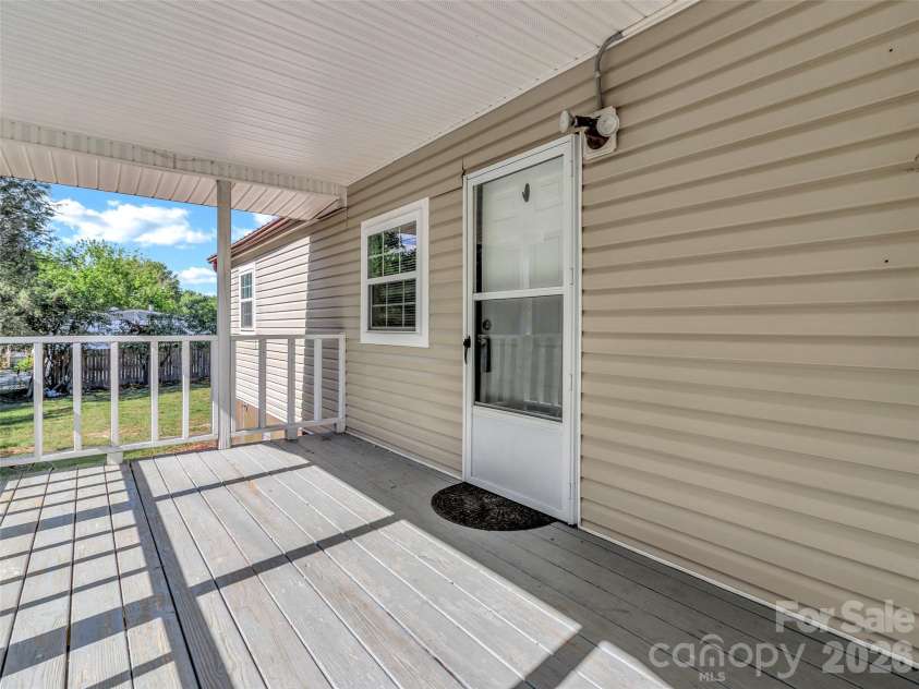 133 Kristey Lane, Hendersonville, NC 28792.  MLS# CAR4389871, YatesRealty ID 30249. 