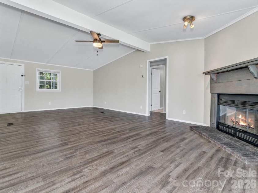 133 Kristey Lane, Hendersonville, NC 28792.  MLS# CAR4389871, YatesRealty ID 30249. 