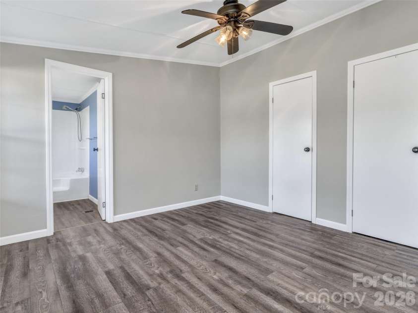 133 Kristey Lane, Hendersonville, NC 28792.  MLS# CAR4389871, YatesRealty ID 30249. 