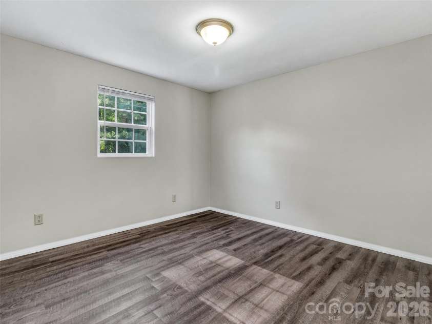 133 Kristey Lane, Hendersonville, NC 28792.  MLS# CAR4389871, YatesRealty ID 30249. 