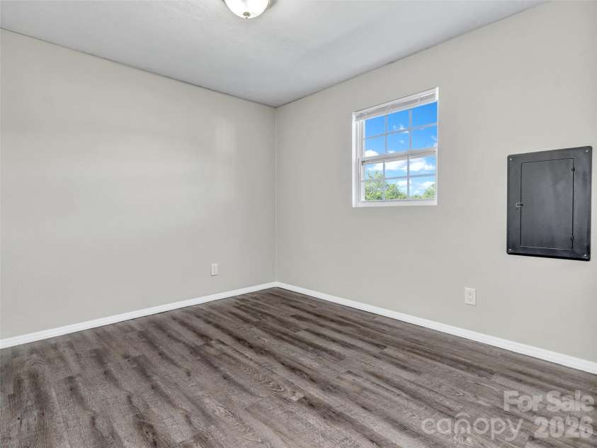 133 Kristey Lane, Hendersonville, NC 28792.  MLS# CAR4389871, YatesRealty ID 30249. 