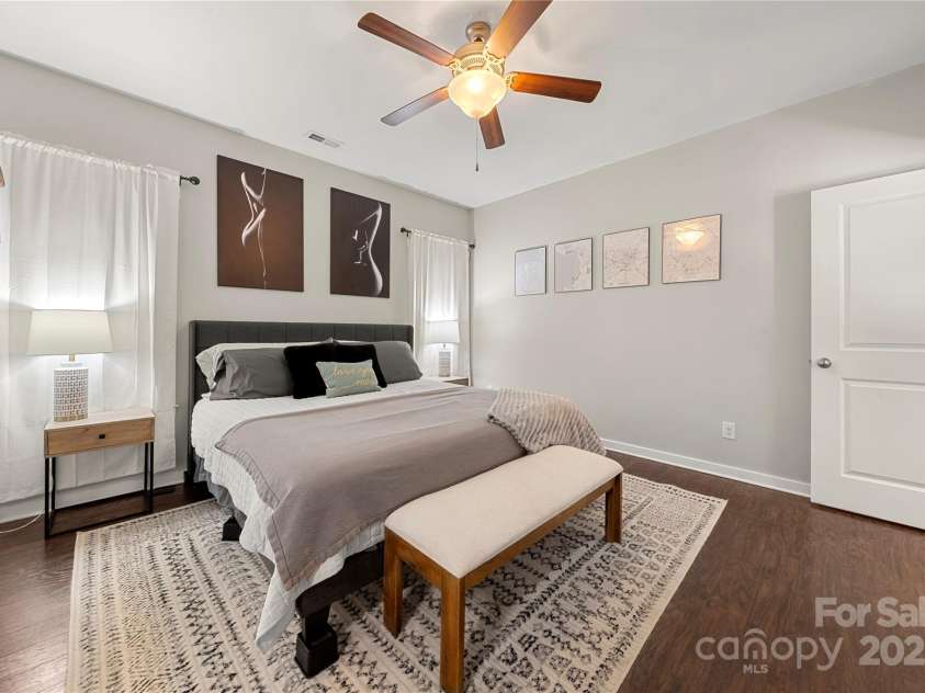 2717 Arnold Drive, Charlotte, NC 28205.  MLS# CAR4279060, YatesRealty ID 30249. 