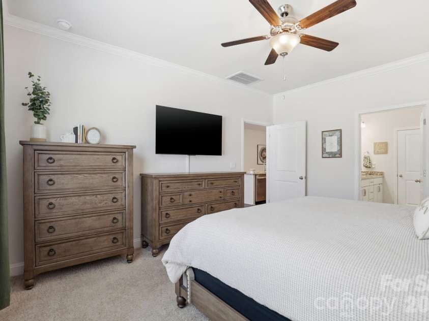 205 Reynard Trail, Greenville, SC 29609.  MLS# CAR4390051, YatesRealty ID 30250. 