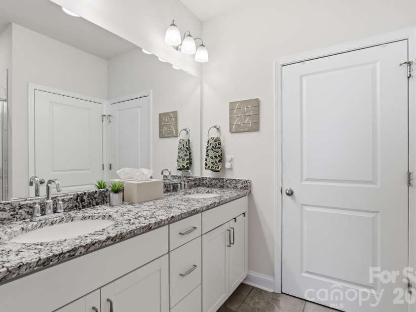 205 Reynard Trail, Greenville, SC 29609.  MLS# CAR4390051, YatesRealty ID 30250. 