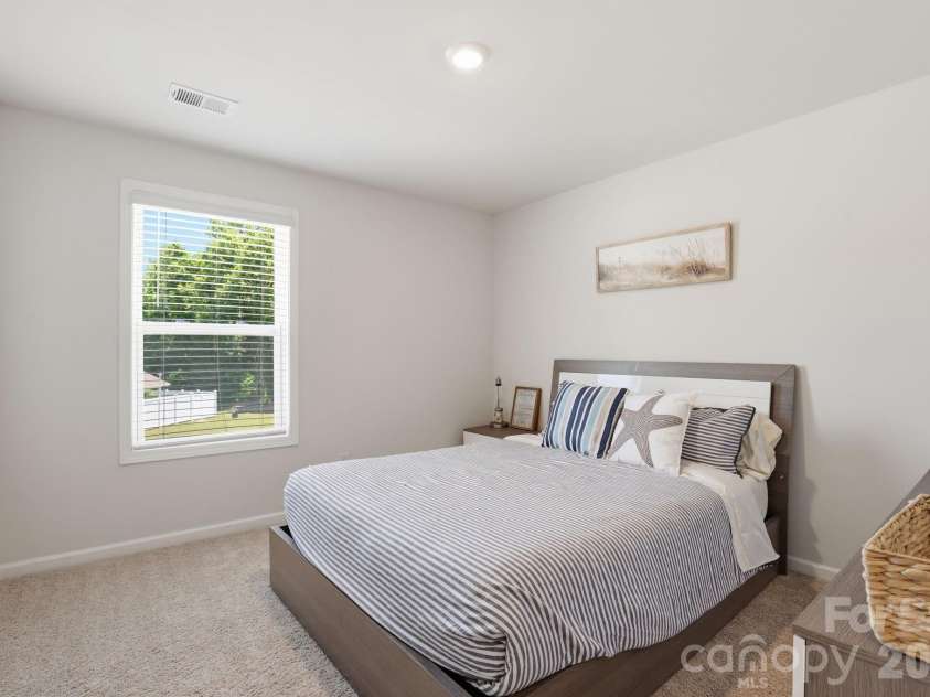 205 Reynard Trail, Greenville, SC 29609.  MLS# CAR4390051, YatesRealty ID 30250. 