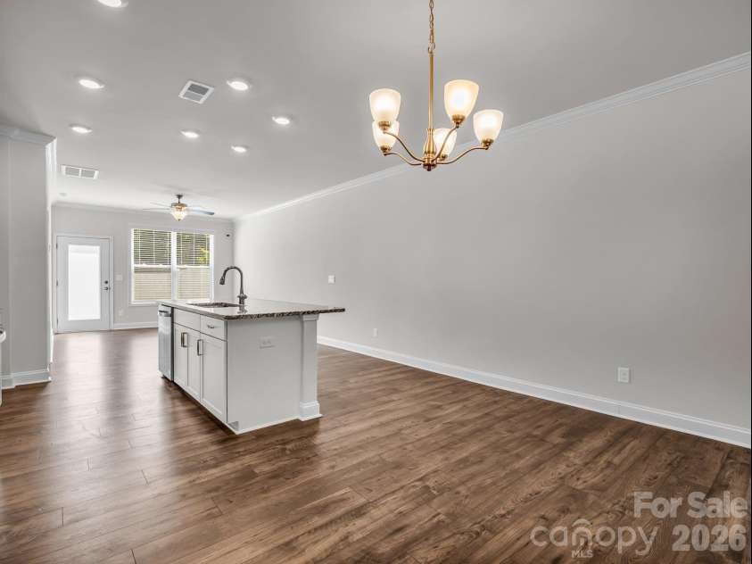 205 Reynard Trail, Greenville, SC 29609.  MLS# CAR4390051, YatesRealty ID 30250. 
