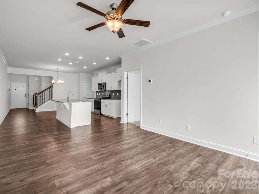 205 Reynard Trail, Greenville, SC 29609.  MLS# CAR4390051, YatesRealty ID 30250. 