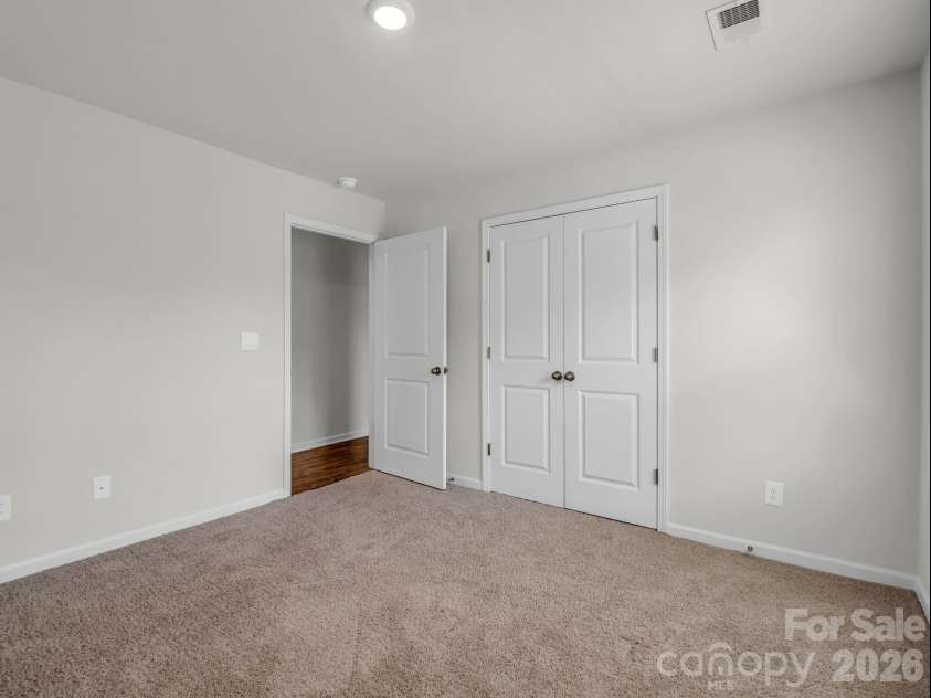 205 Reynard Trail, Greenville, SC 29609.  MLS# CAR4390051, YatesRealty ID 30250. 