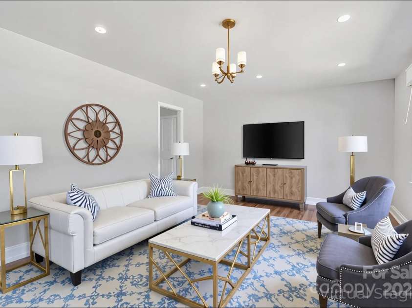 4635 Thornwood Road, Charlotte, NC 28213.  MLS# CAR4276510, YatesRealty ID 30250. Virtually Staged.