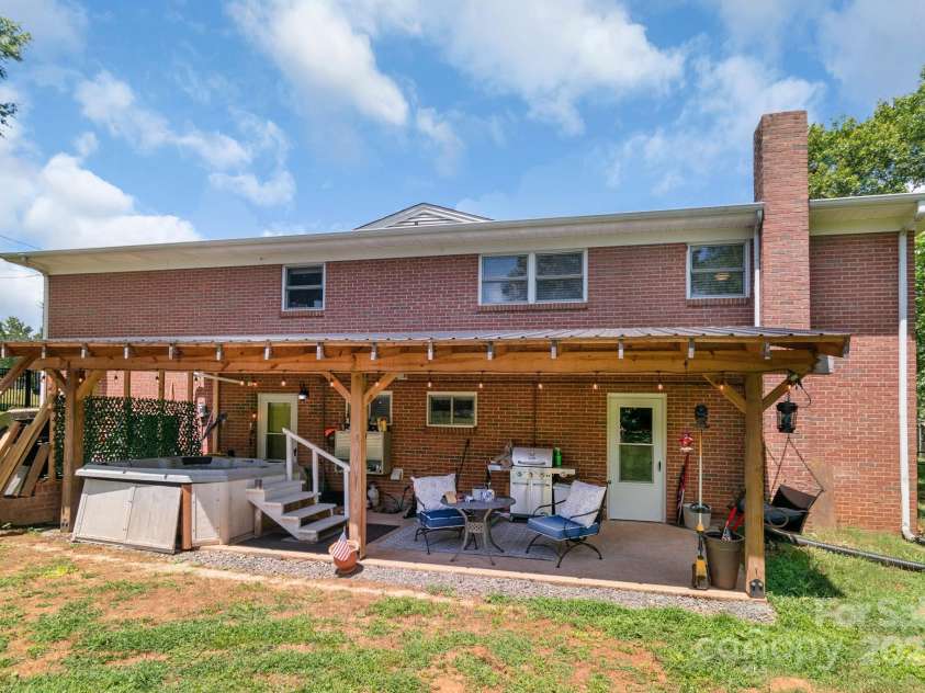 1501 Old Hickory Grove Road, Mount Holly, NC 28120.  MLS# CAR4281494, YatesRealty ID 30251. 