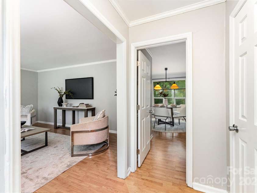 8229 Tifton Road, Charlotte, NC 28226.  MLS# CAR4286657, YatesRealty ID 30252. 