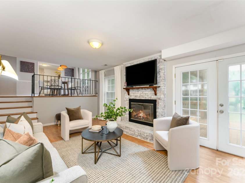 8229 Tifton Road, Charlotte, NC 28226.  MLS# CAR4286657, YatesRealty ID 30252. 