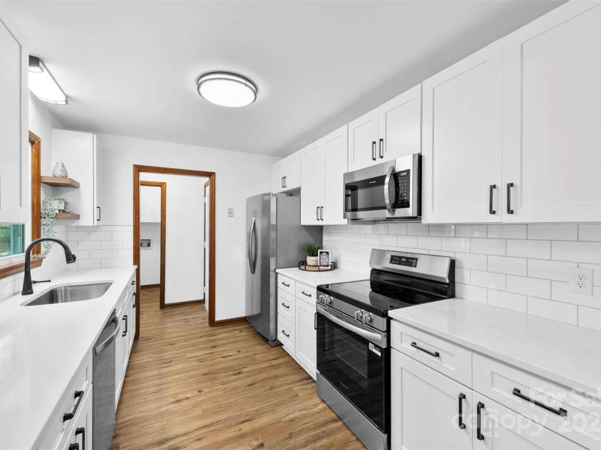 114 Carrigan Drive, Belmont, NC 28012.  MLS# CAR4285534, YatesRealty ID 30254. 