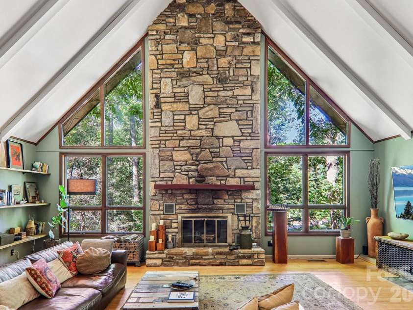 2291 Little River Road, Hendersonville, NC 28739.  MLS# CAR4391543, YatesRealty ID 30255. 