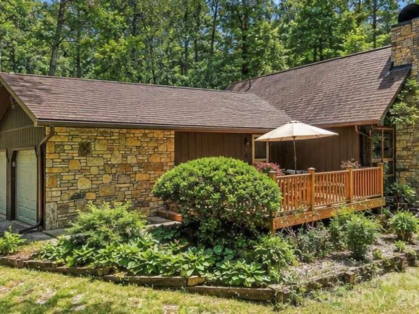 2291 Little River Road, Hendersonville, NC 28739.  MLS# CAR4391543, YatesRealty ID 30255. 