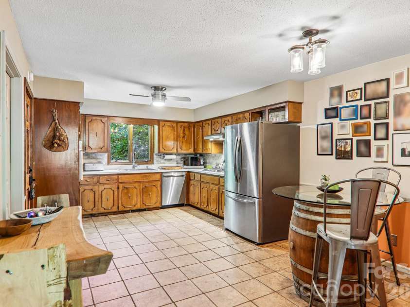 2291 Little River Road, Hendersonville, NC 28739.  MLS# CAR4391543, YatesRealty ID 30255. Kitchen