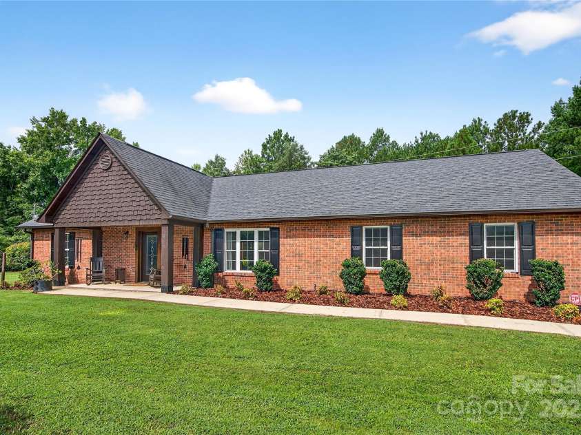 9592 Yarborough Road, Fort Mill, SC 29707.  MLS# CAR4286909, YatesRealty ID 30255. 