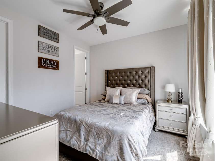 15213 Shallow Ridge Road, Charlotte, NC 28278.  MLS# CAR4281889, YatesRealty ID 30256. 