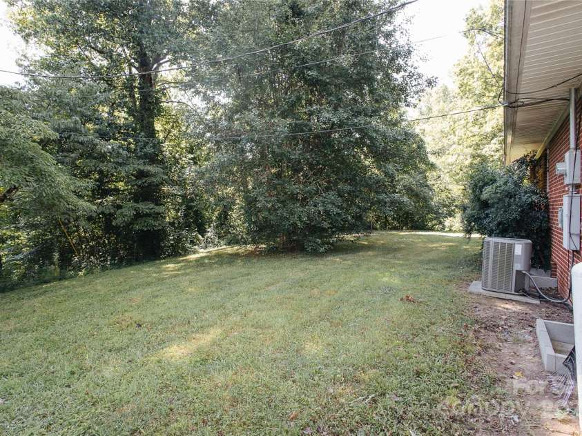 185 Waycaster Road, Marion, NC 28752.  MLS# CAR4276687, YatesRealty ID 30257. 
