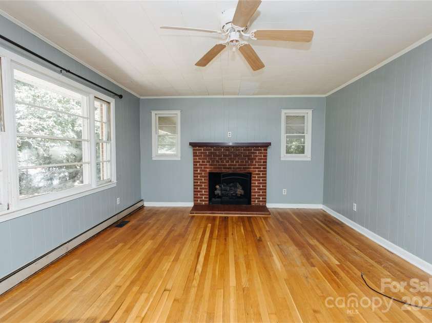 185 Waycaster Road, Marion, NC 28752.  MLS# CAR4276687, YatesRealty ID 30257. 