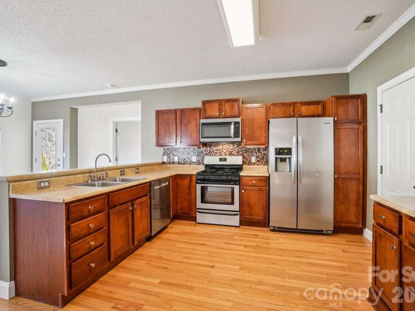 174 Springfield Meadow Drive, Etowah, NC 28729.  MLS# CAR4341814, YatesRealty ID 3026. 