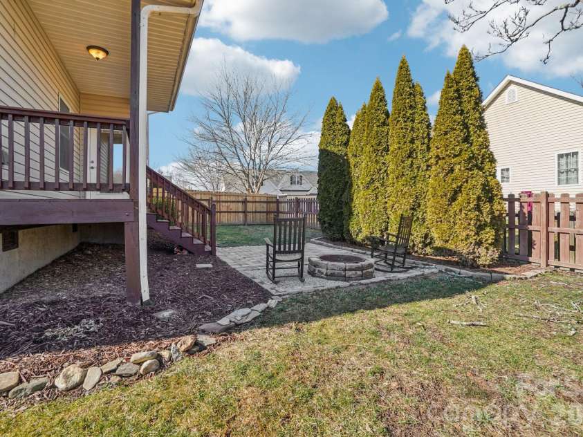 174 Springfield Meadow Drive, Etowah, NC 28729.  MLS# CAR4341814, YatesRealty ID 3026. 