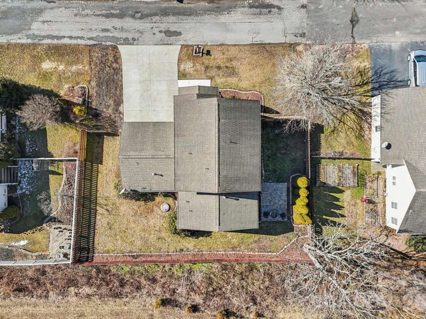 174 Springfield Meadow Drive, Etowah, NC 28729.  MLS# CAR4341814, YatesRealty ID 3026. 