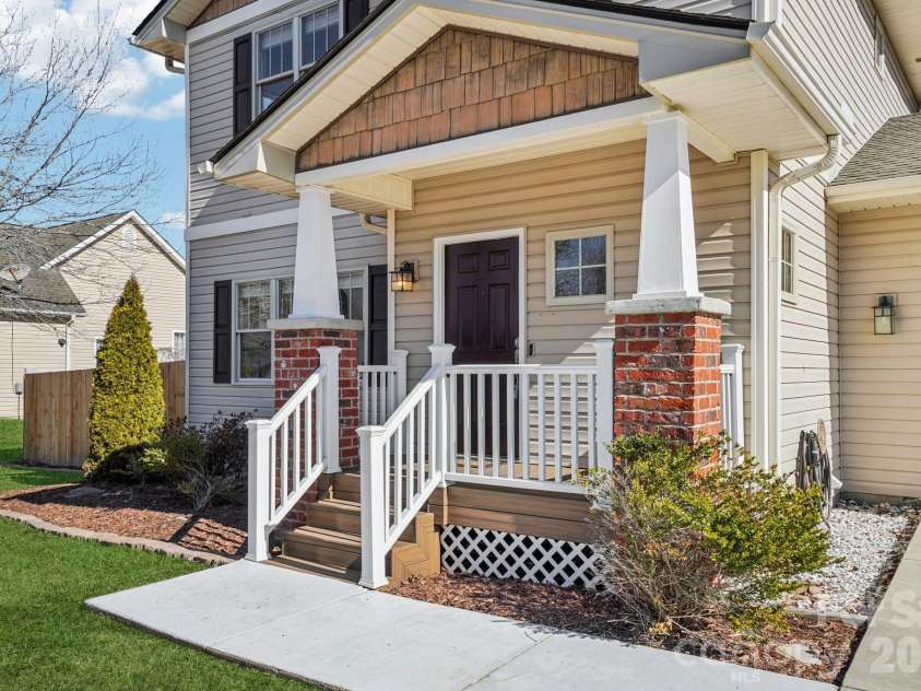 174 Springfield Meadow Drive, Etowah, NC 28729.  MLS# CAR4341814, YatesRealty ID 3026. 