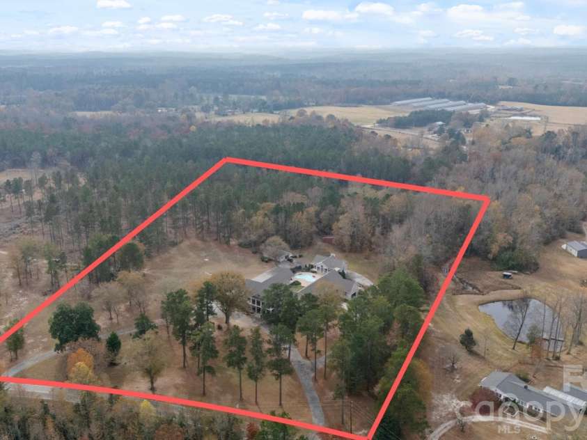 393 Youngs Bend Road, Kershaw, SC 29067.  MLS# CAR4317045, YatesRealty ID 3026. 