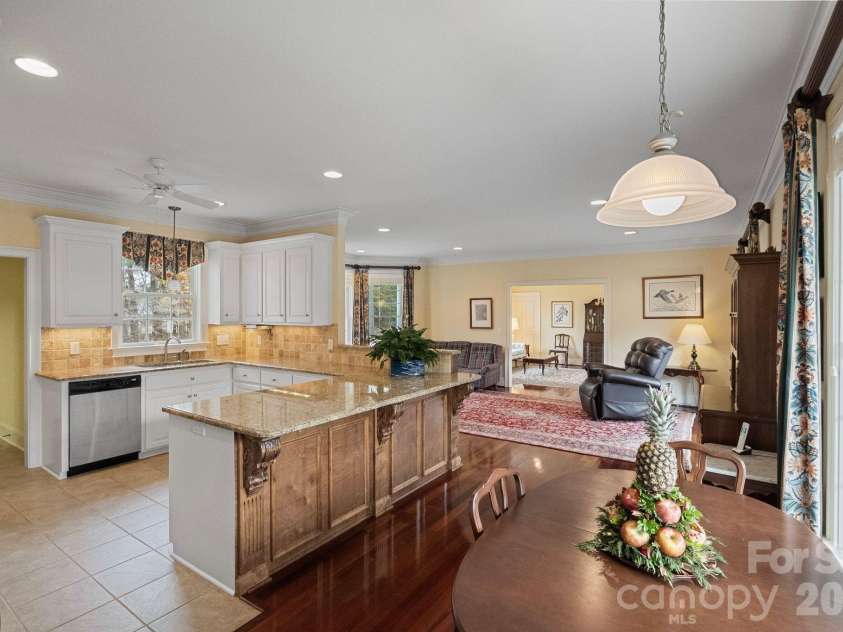 393 Youngs Bend Road, Kershaw, SC 29067.  MLS# CAR4317045, YatesRealty ID 3026. Guest Wing Kitchen