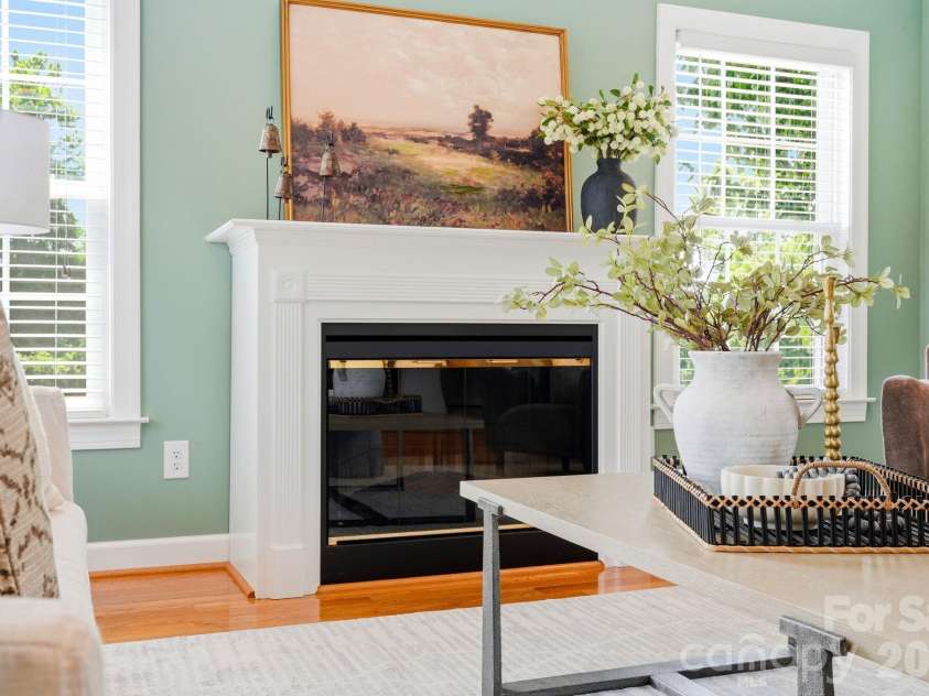 112 Queensbury Road, Winston Salem, NC 27104.  MLS# CAR4392774, YatesRealty ID 30260. 